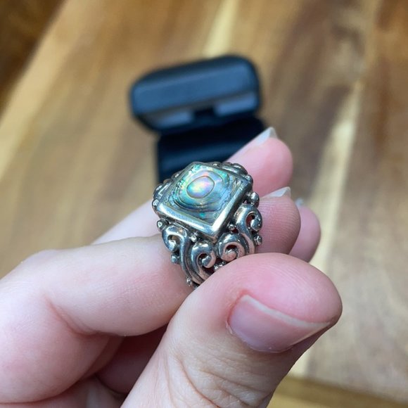 Pearl & Sterling Silver Unique handcrafted Thai Mother of Pearl Ring - Picture 10 of 10